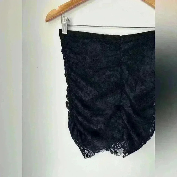 H&M Womens Black Lace Ruched Vampy Romantic Gothic Witchy Feminine Tube Top 0 - Picture 4 of 9